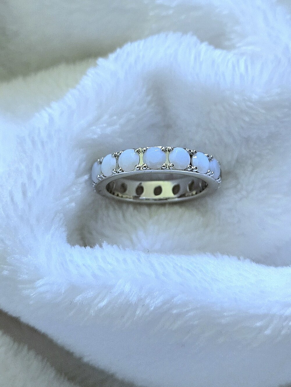 Kendra Scott (Retired) Rhodium🤍 "Chandler" Band Ring💍 in White Opalite Mix - Picture 11 of 16